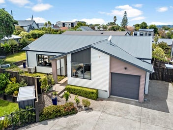 34B Torrington Crescent, Glen Inne, Auckland
