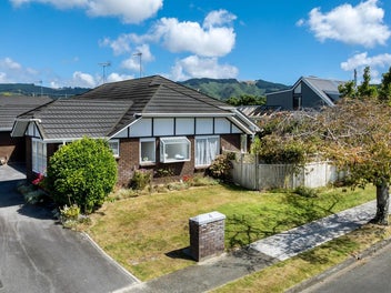 4A Comeskey Grove, Elderslea, Upper Hutt