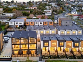 1/42 Captain Scott Road, Glen Eden, Auckland