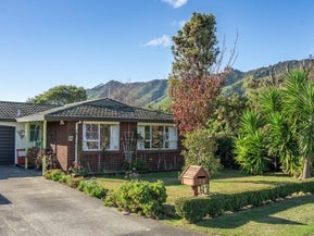 29 Kapanui Road, Waikanae