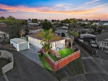 2/8 Martha Lane, Weymouth, Auckland