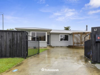 42 Mountbatten Grove, Clouston Park, Upper Hutt