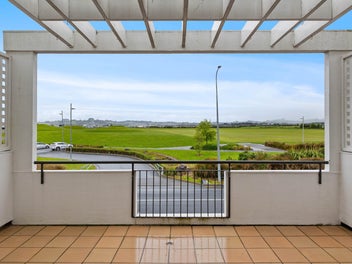 5/150 Chapel Road, Flat Bush, Auckland
