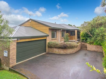 73 Glen Lynne Avenue, Queenwood, Hamilton