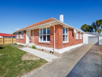 27 Crewe Crescent, Hokowhitu, Palmerston North