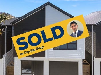 16E Grande Vue Road, Papatoetoe, Auckland