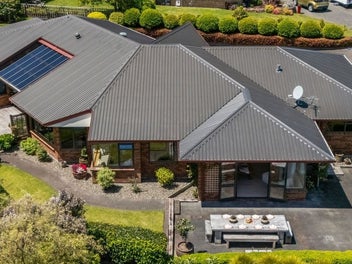 22 Fairview Terrace, Waipahihi, Taupo