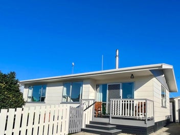 4 Tiller Close, Kelvin Grove, Palmerston North