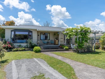 10A Macdonald Road, Glenview, Hamilton