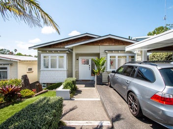 47 Warwick Avenue, Westmere, Auckland