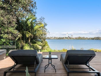 3/76 Shakespeare Road, Milford, Auckland