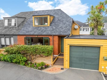 8 Futuna Close, Karori, Wellington