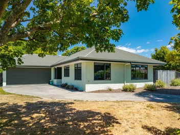 5 Stagg Place, Brightwater