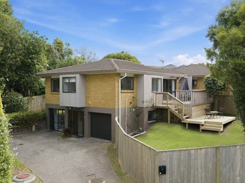 30 Himalaya Drive, Half Moon Bay, Auckland