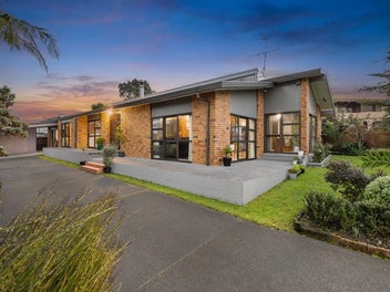 7 Tatyana Place, Massey, Auckland