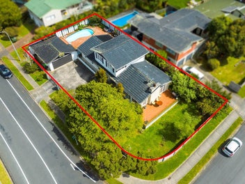 2 King Richard Place, Browns Bay, Auckland
