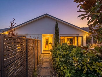 11 Niger Street, Wanaka