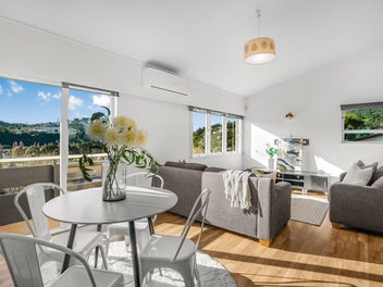 2/54 Holborn Drive, Stokes Valley, Lower Hutt