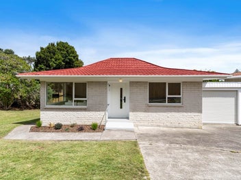 2/11 Tainui Street, Torbay, Auckland