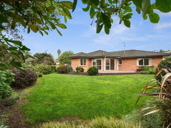 6 Cabeleigh Drive, Helensville, Helensville