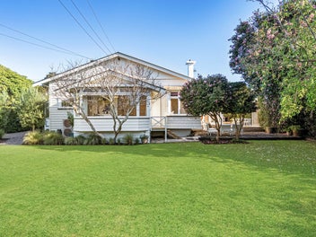 49 Lloyd Avenue, Mount Albert, Auckland