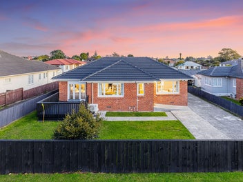 1/9 Weston Avenue, Papatoetoe, Auckland