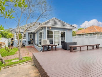 1/77 Nile Road, Milford, Auckland