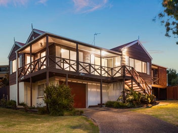81 Moore Street, Hillcrest, Auckland
