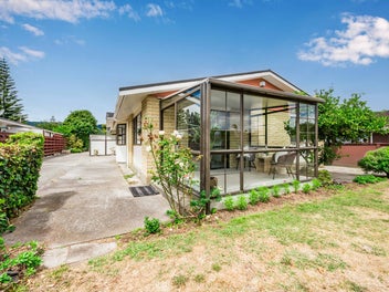 2/100 HILLCREST Road, RAUMATI BEACH, PARAPARAUMU