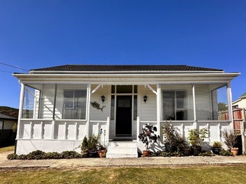 192 Foyle Street, Bluff