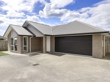 8 Wetherby Road, Flagstaff, Hamilton