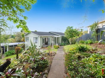 1 Wanita Place, Totara Vale, Auckland
