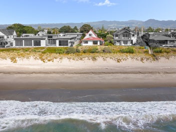 75 Karewa Parade, Papamoa Beach, Papamoa