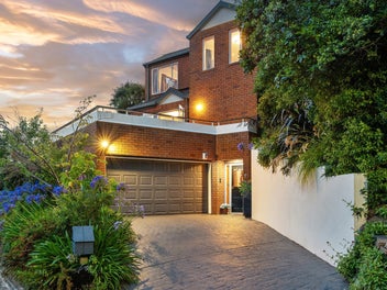 25 Crichton Terrace, Cashmere, Christchurch