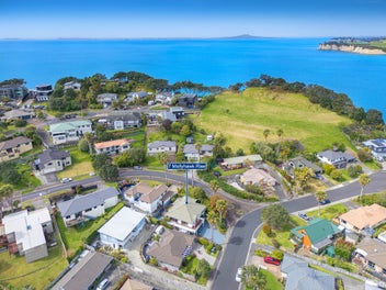 1/7 Mollyhawk Rise, Arkles Bay, Whangaparaoa