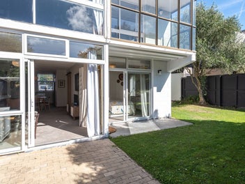 1/107 Holly Road, St Albans, Christchurch