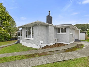 27 Lees Grove, Wainuiomata, Lower Hutt