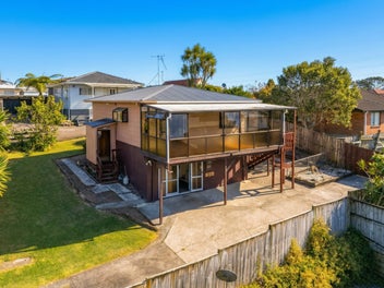 12B Gerbic Place, Mount Roskill, Auckland