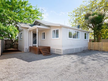 53A Paul Crescent, Fairfield, Hamilton