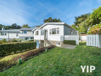 6 Royston Way, Newlands, Wellington