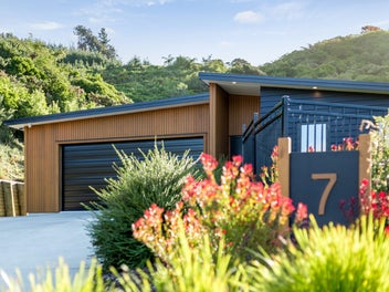 7 Margaret Mahy Drive, Whitemans Valley, Upper Hutt