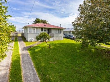 16 Gilbert Road, Otara, Auckland