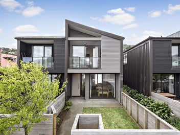 3/74 Derwent ST, ISLAND BAY, WELLINGTON