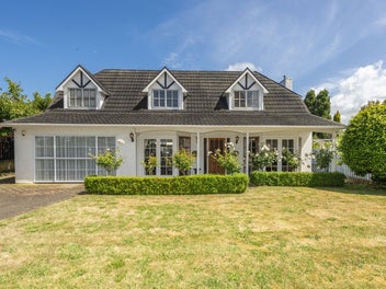 2 Tirimoana Place, Otamatea, Whanganui