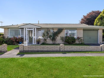30 Orlando Street, Stratford