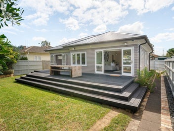 74 Fox Street, Hamilton East, Hamilton