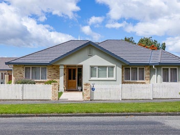 2A Second Street, Lansdowne, Masterton