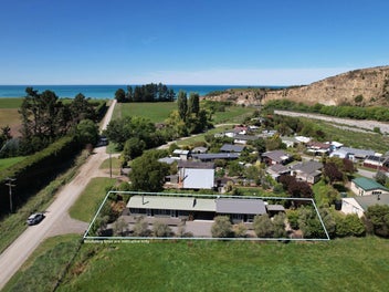 746 Hurunui Mouth Road, Domett