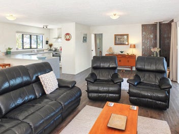 27 Cousins Avenue East, Foxton Beach, Foxton