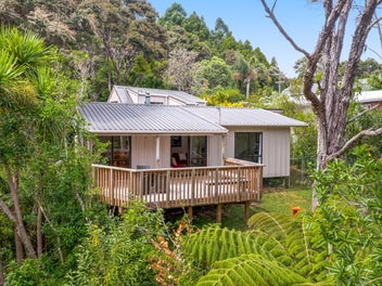 32 Napuka Road, Henderson Valley, Auckland